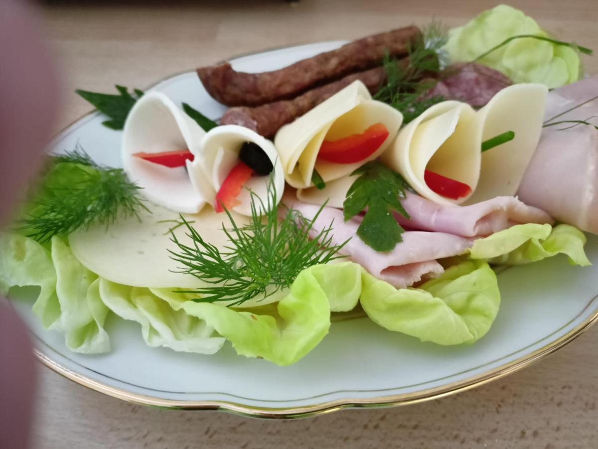 Willa Pod Rozami Rezort *